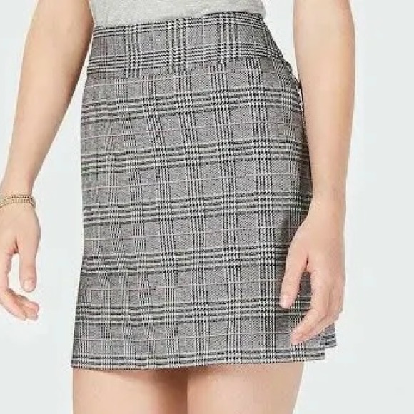 Maison Jules Menswear Houndstooth Black Plaid A-Line Printed Pencil Mini Skirt - Picture 1 of 15